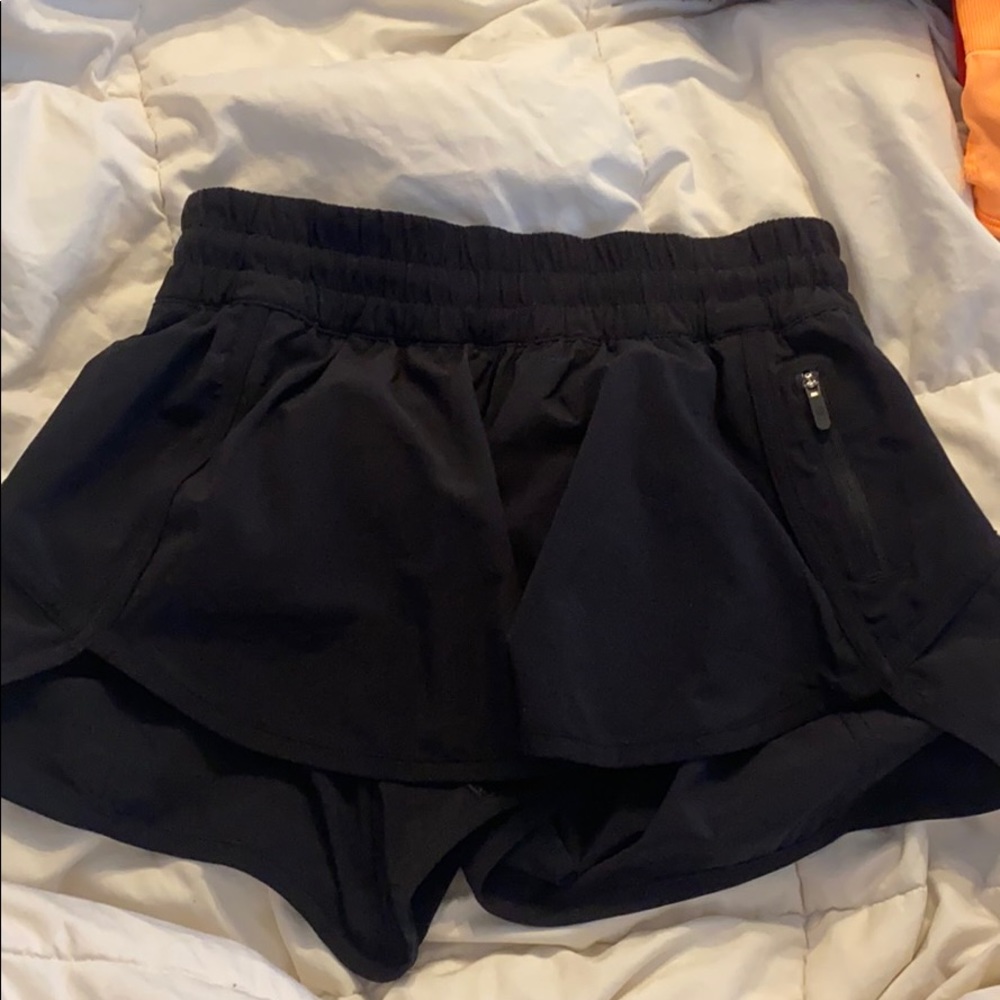 Lululemon Track that shorts